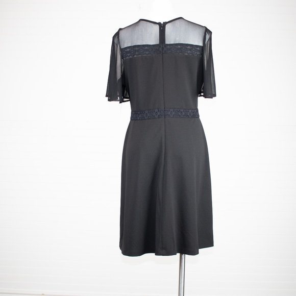 Kensie Dress in Black - Picture 3 of 6